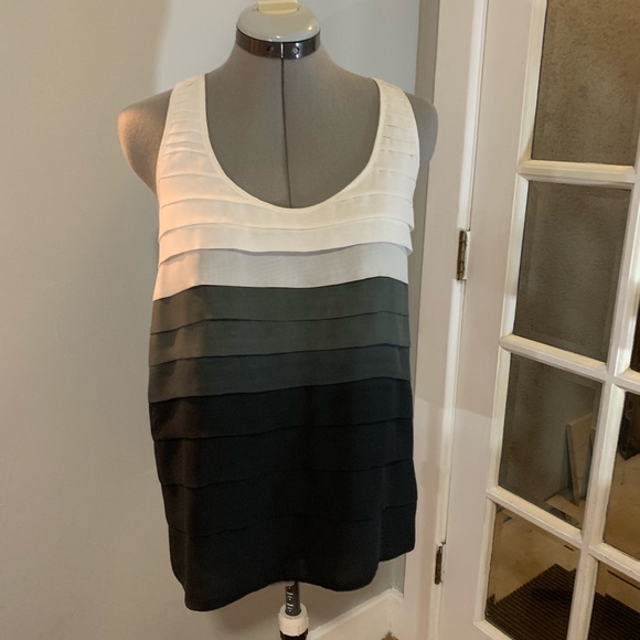 5/48 Tops - 5/48 Ombré Ruffle Top, black/white, Sz S
